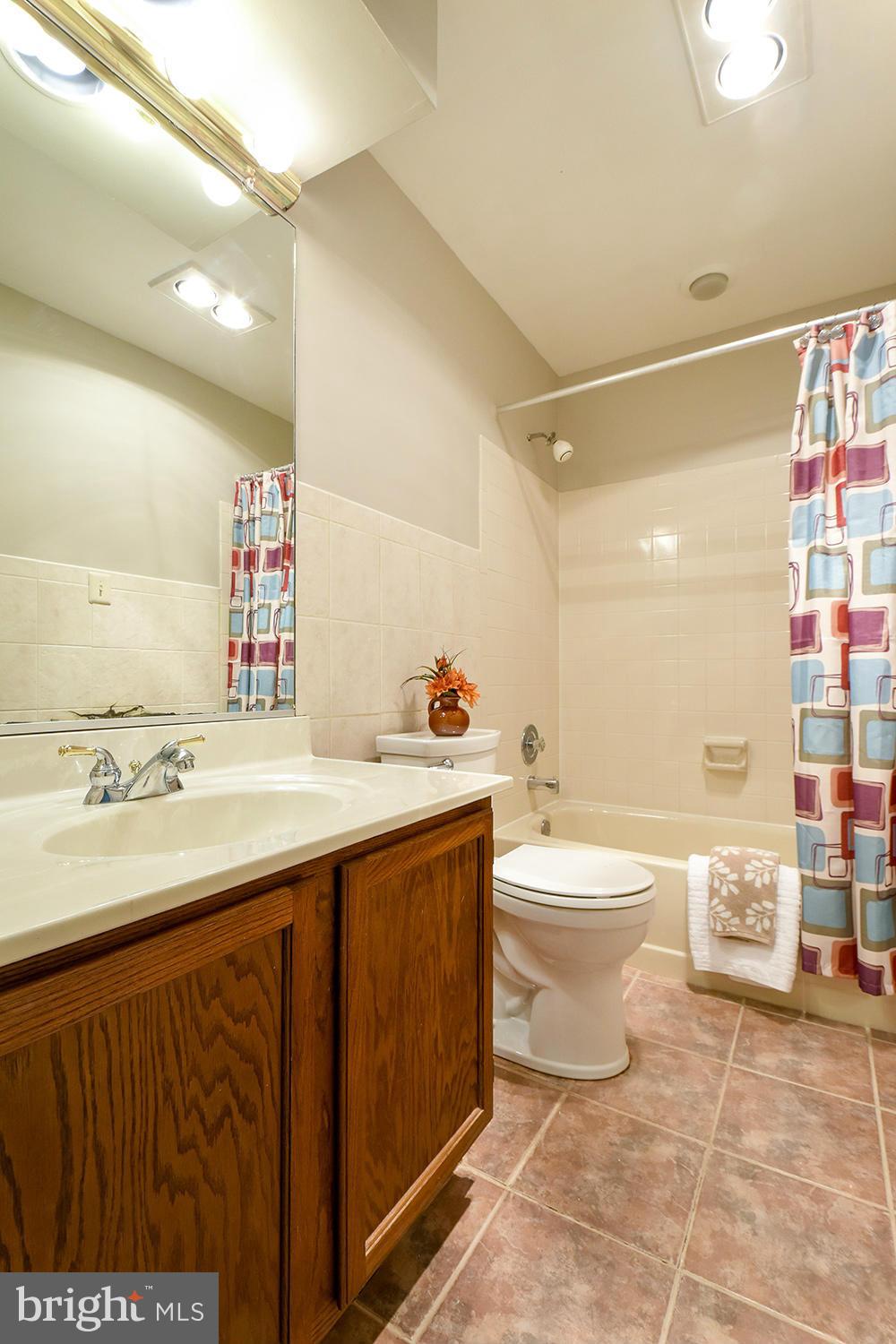 2 Middlebridge Court Silver Spring, MD 20906 - Photo 24 of 30 Bath