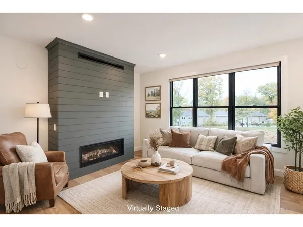 $730,000 | 10 Mabel Way, South Burlington, VT 05403