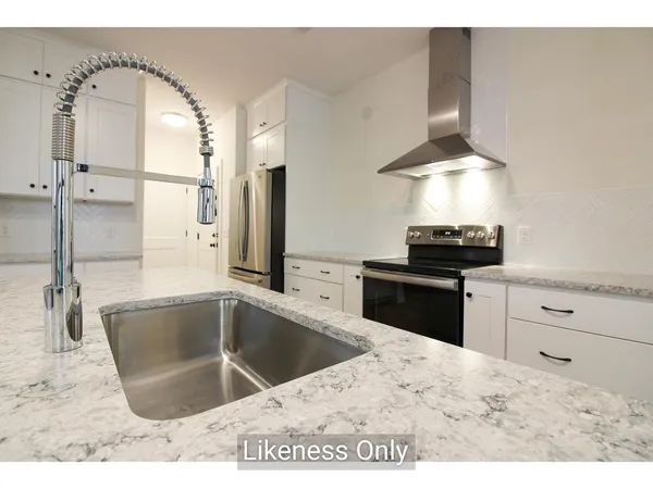 $730,000 | 10 Mabel Way, South Burlington, VT 05403