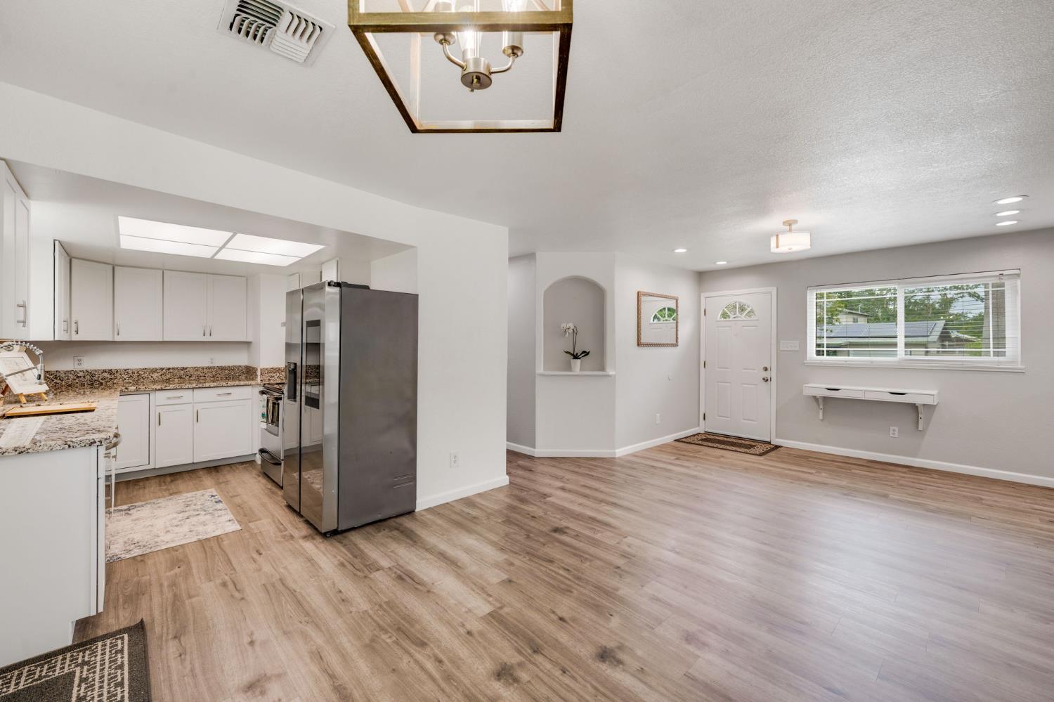 7128 Parish Way Citrus Heights, CA 95621 - Photo 11 of 29