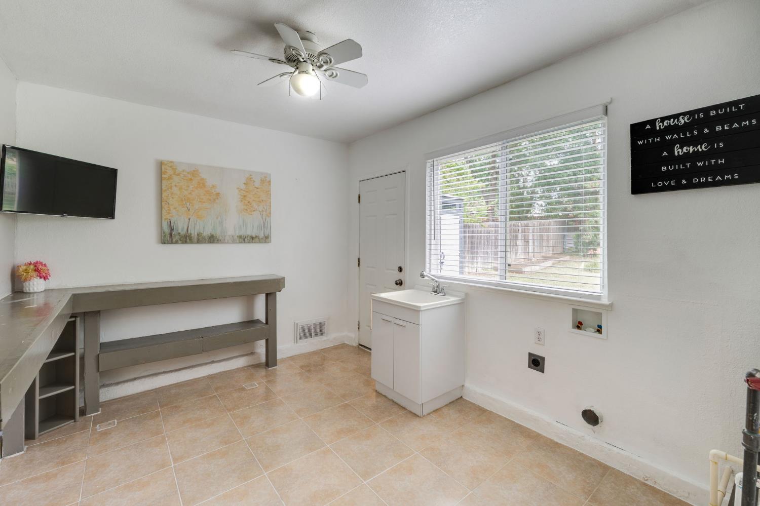 7128 Parish Way Citrus Heights, CA 95621 - Photo 18 of 29