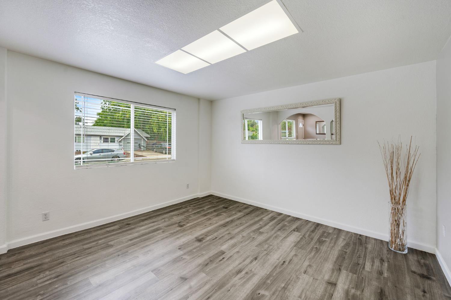 7128 Parish Way Citrus Heights, CA 95621 - Photo 5 of 29