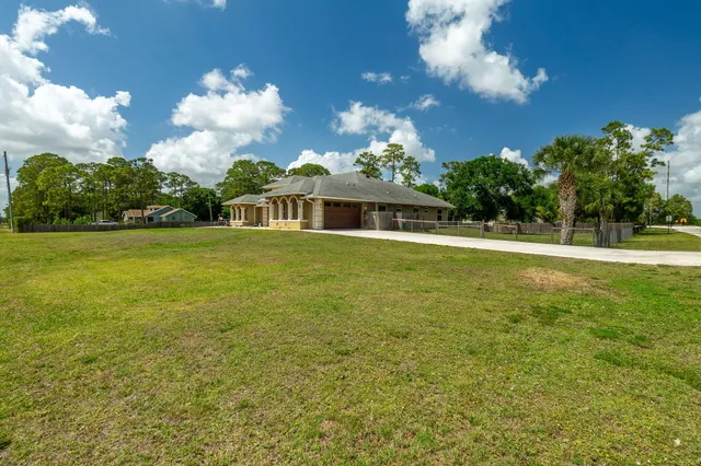 $925,000 | 18021 49th Street North, Loxahatchee, FL 33470