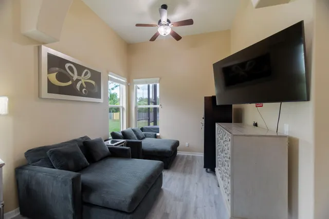 $925,000 | 18021 49th Street North, Loxahatchee, FL 33470