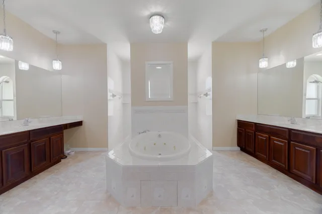 $925,000 | 18021 49th Street North, Loxahatchee, FL 33470