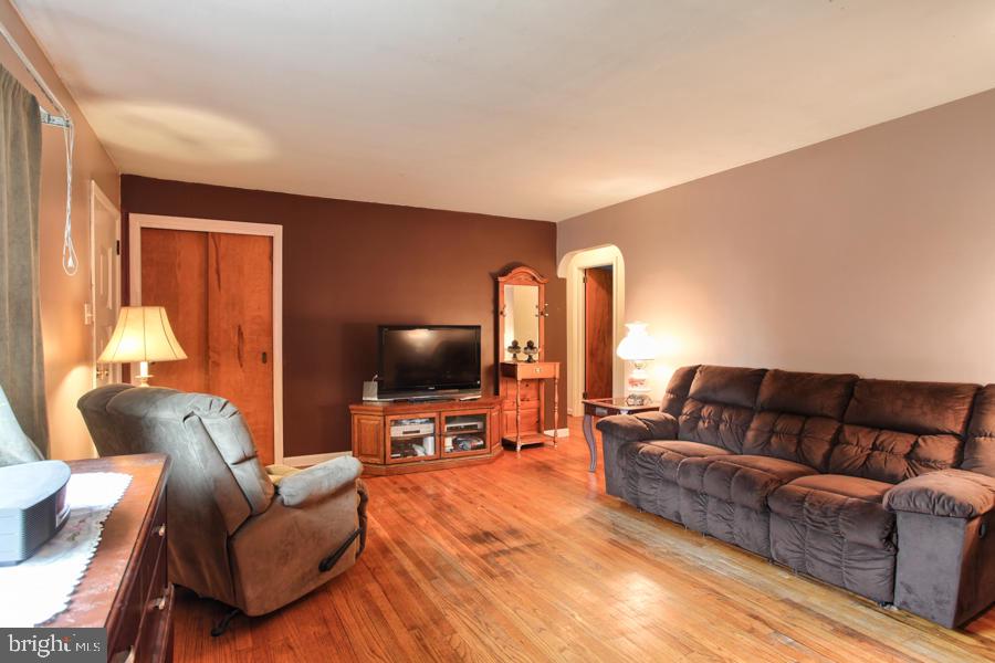 1030 Anderson Ferry Road Mount Joy, PA 17552 - Photo 4 of 16 Gallery Image 4