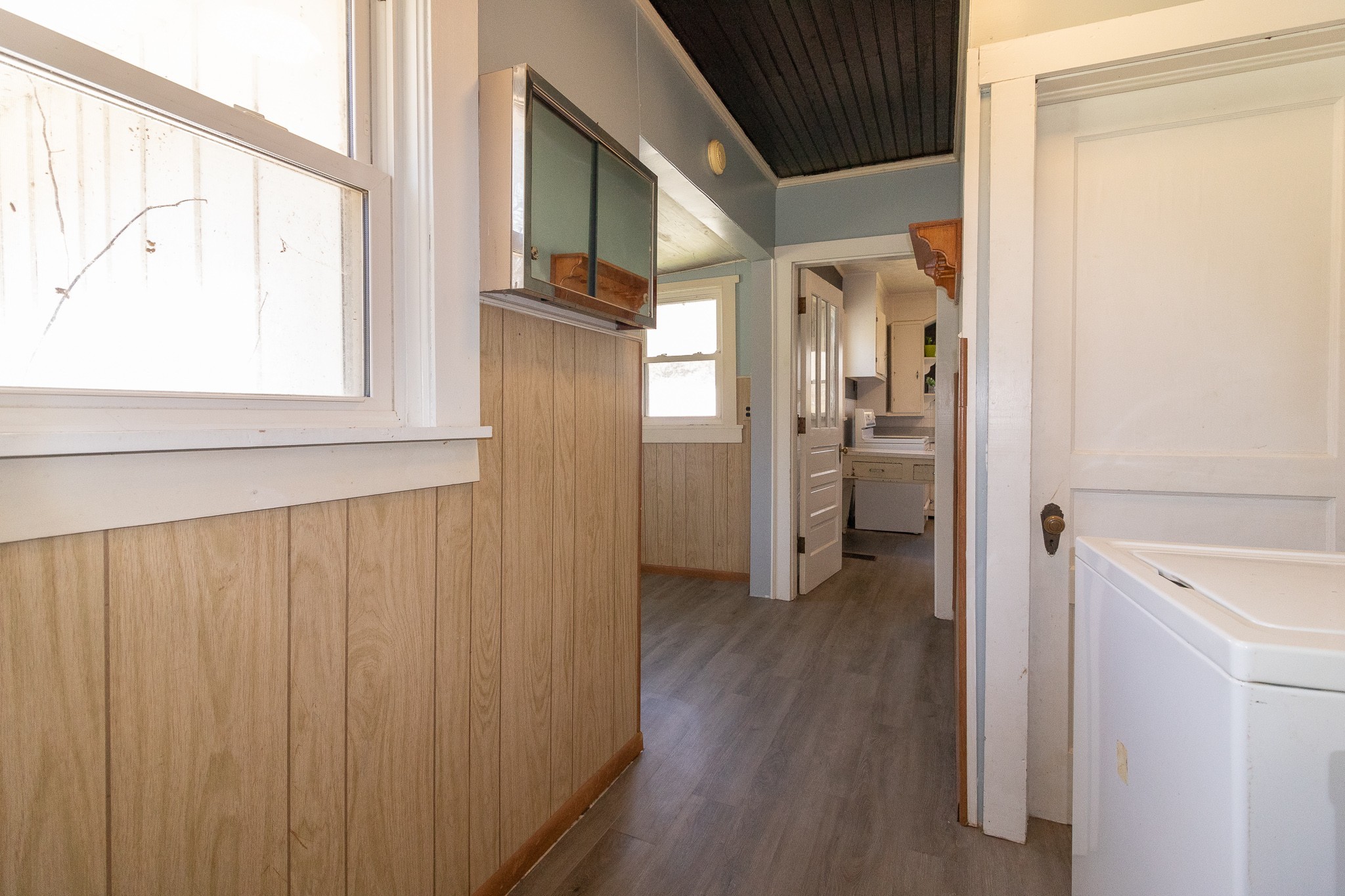 201 South Tunnel Road Portland, TN 37148 - Photo 18 of 41 a view of an entryway with wooden floor