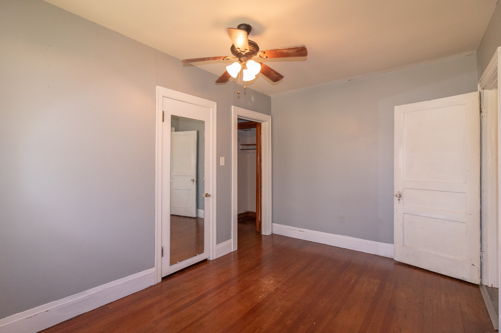 201 South Tunnel Road Portland, TN 37148 - Photo 21 of 41 a view of an empty room with wooden floor