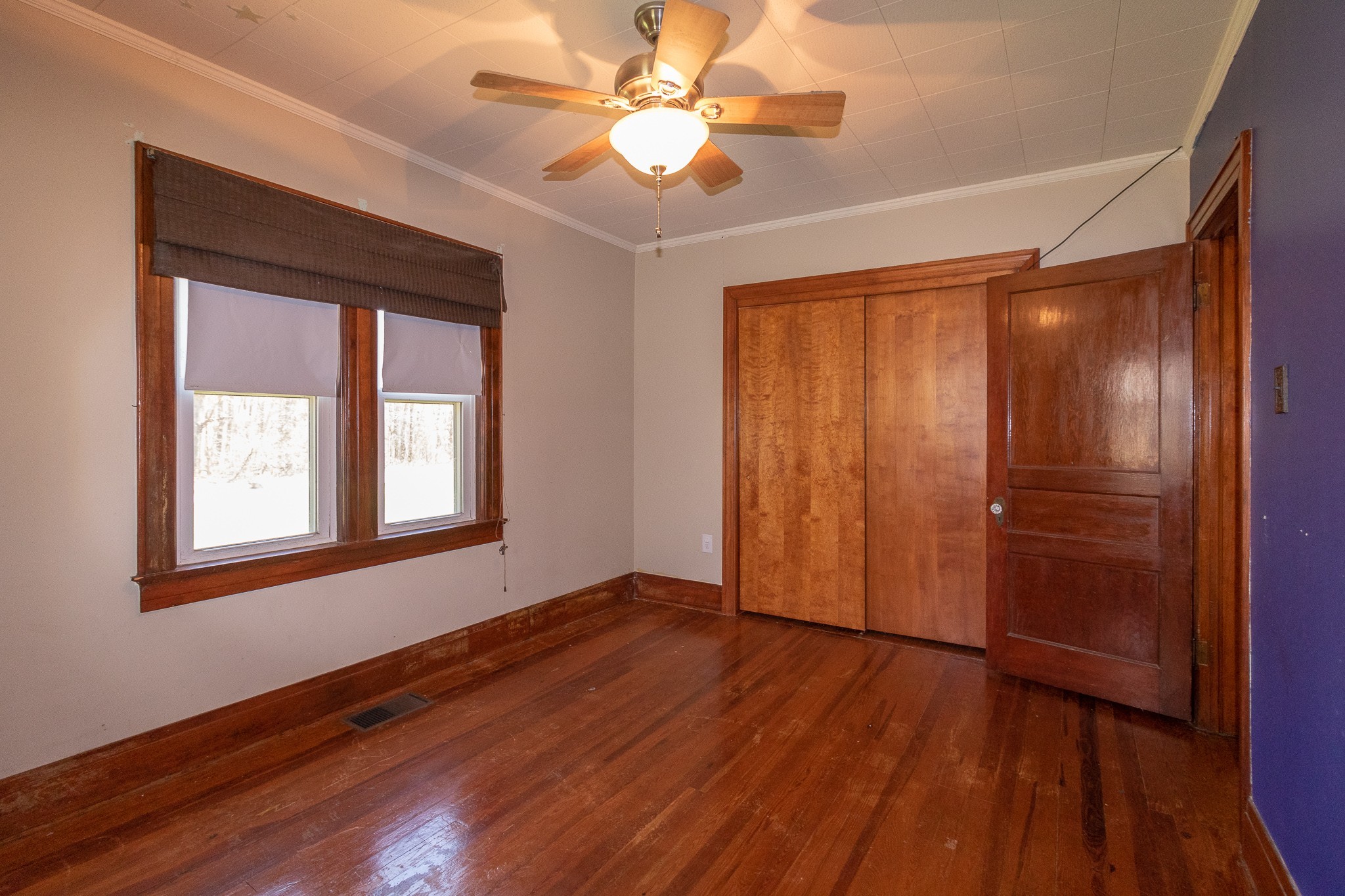 201 South Tunnel Road Portland, TN 37148 - Photo 25 of 41 wooden floor in an empty room with a window
