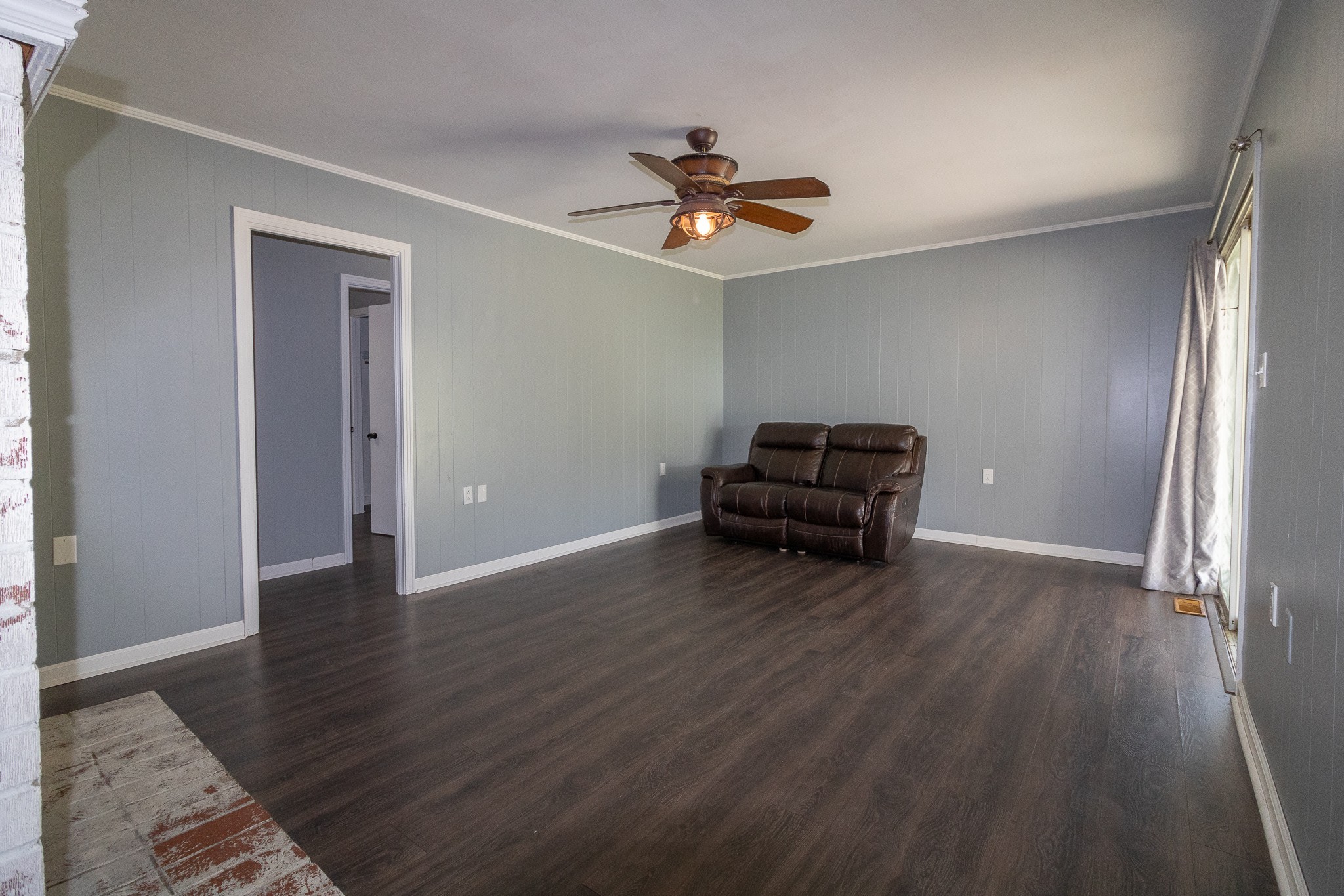 201 South Tunnel Road Portland, TN 37148 - Photo 29 of 41 a living room with furniture and wooden floor