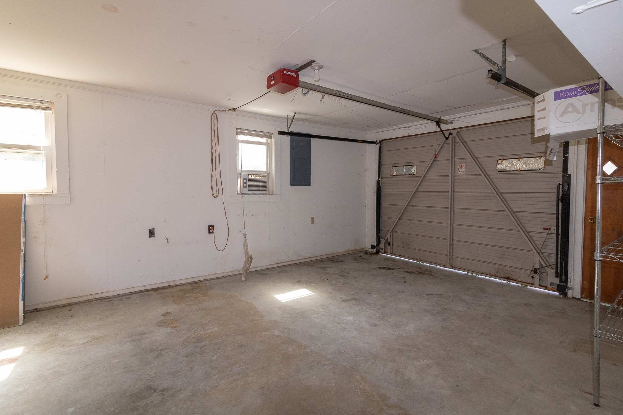 201 South Tunnel Road Portland, TN 37148 - Photo 34 of 41 a view of a garage