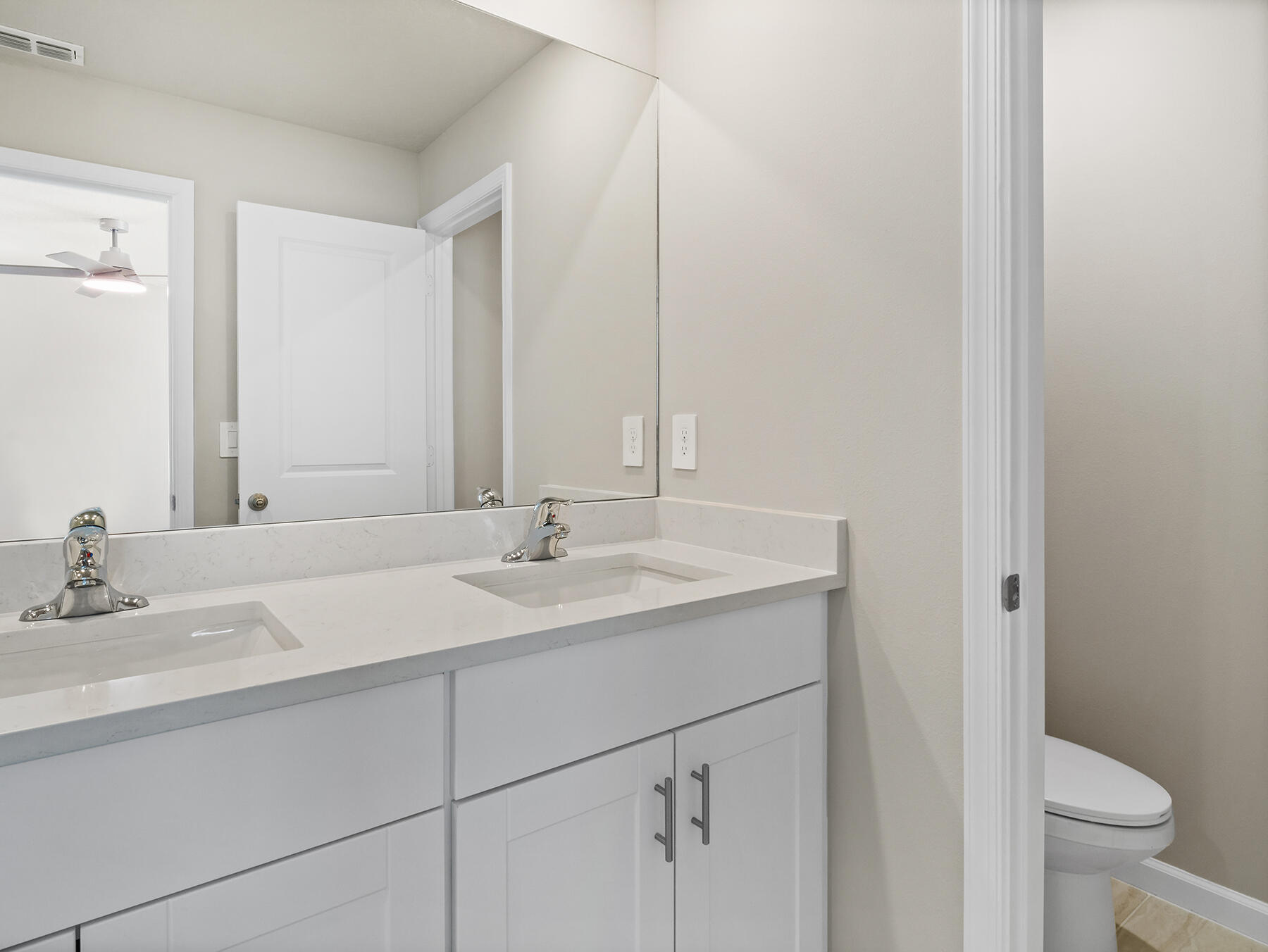 5745 Southeast Edgewater Circle Stuart, FL 34997 - Photo 17 of 38 P1079203-LS-EDIT-1