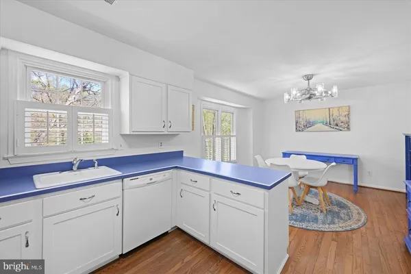 $759,900 | 7730 Shootingstar Drive, Springfield, VA 22152