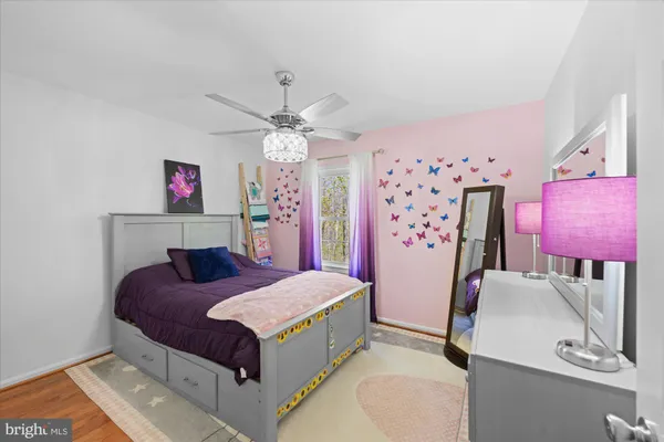$759,900 | 7730 Shootingstar Drive, Springfield, VA 22152