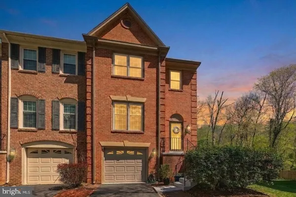 $759,900 | 7730 Shootingstar Drive, Springfield, VA 22152