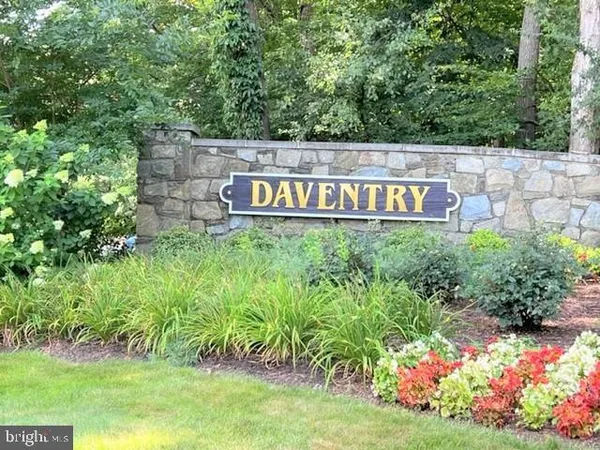 $759,900 | 7730 Shootingstar Drive, Springfield, VA 22152
