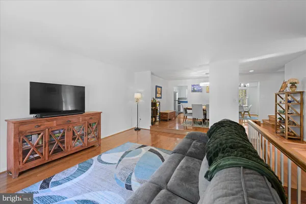 $759,900 | 7730 Shootingstar Drive, Springfield, VA 22152