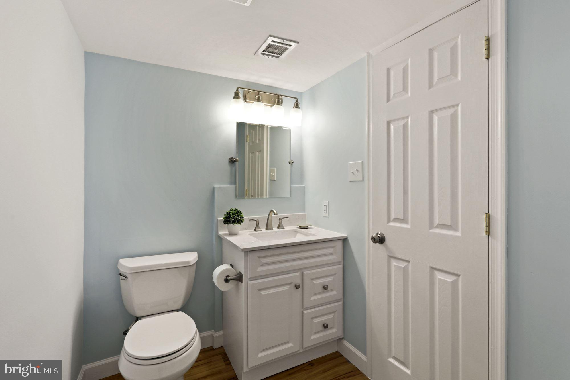 11160 Forest Edge Drive Reston, VA 20190 - Photo 29 of 42 Gallery Image 29