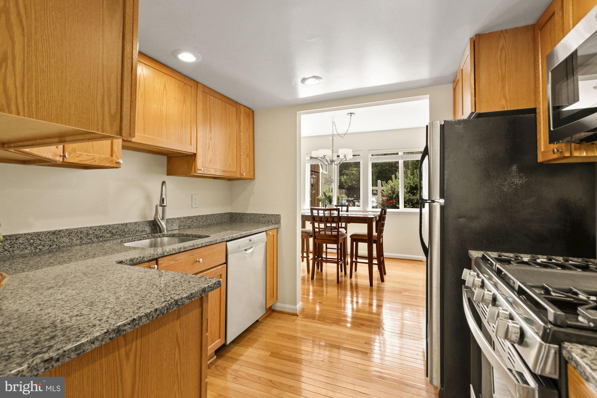 11160 Forest Edge Drive Reston, VA 20190 - Photo 9 of 42 Gallery Image 9