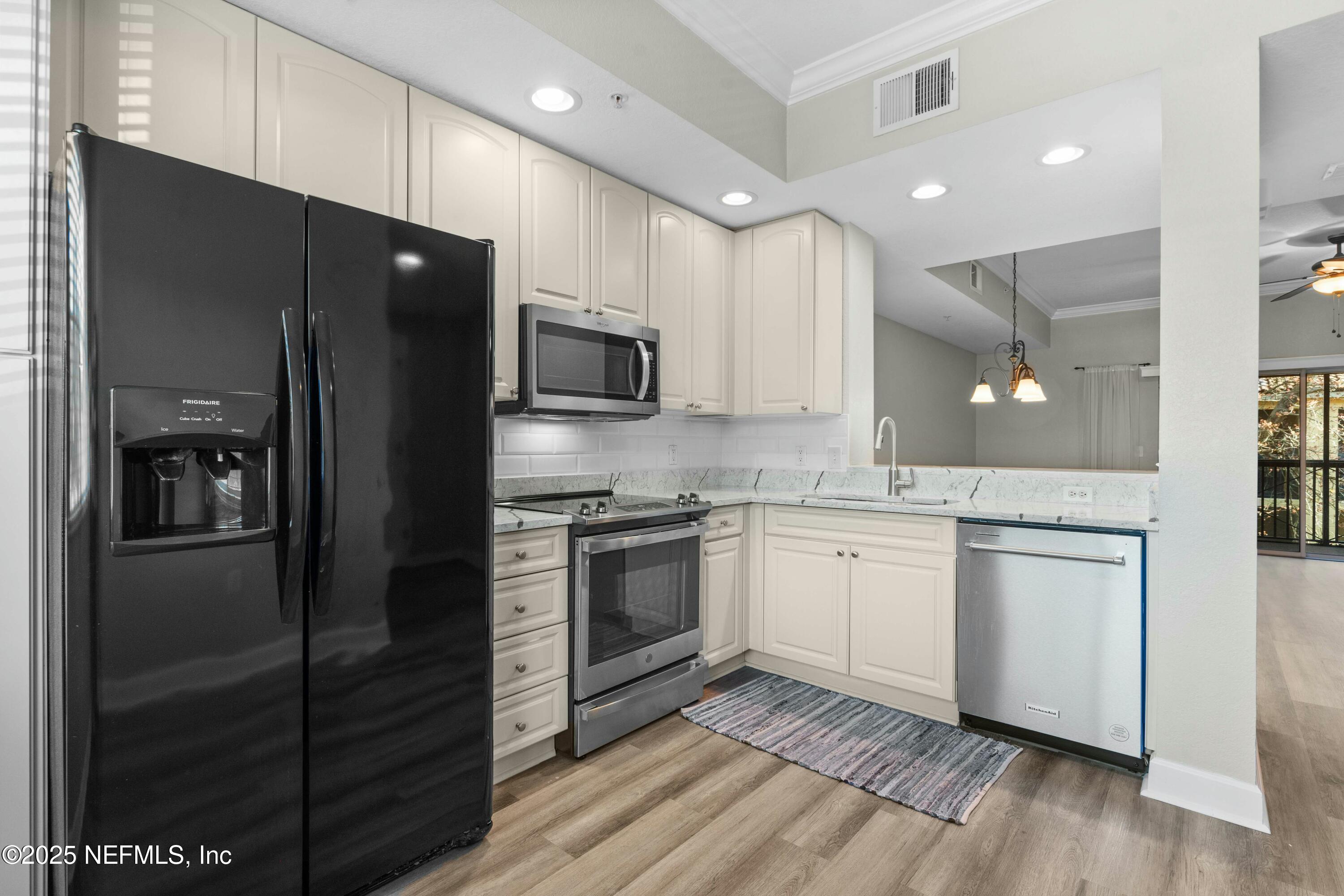 9745 Touchton Road, Unit 424 Jacksonville, FL 32246 - Photo 4 of 32 tempImagewcl2jl