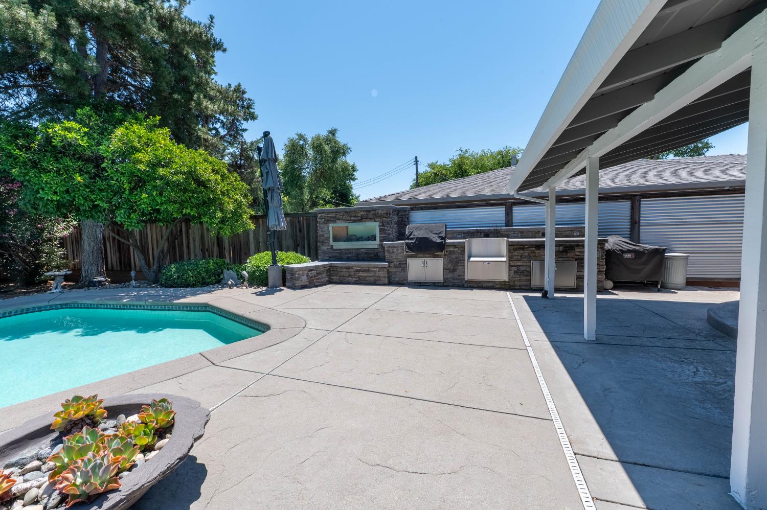 4530 Bela Way Carmichael, CA 95608 - Photo 25 of 36