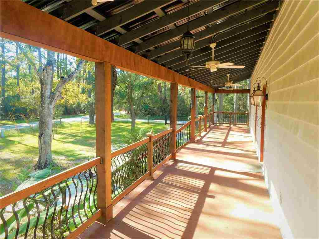 59405 Lacombe Harbor Road Lacombe, LA 70445 - Photo 7 of 40 Gallery Image 7