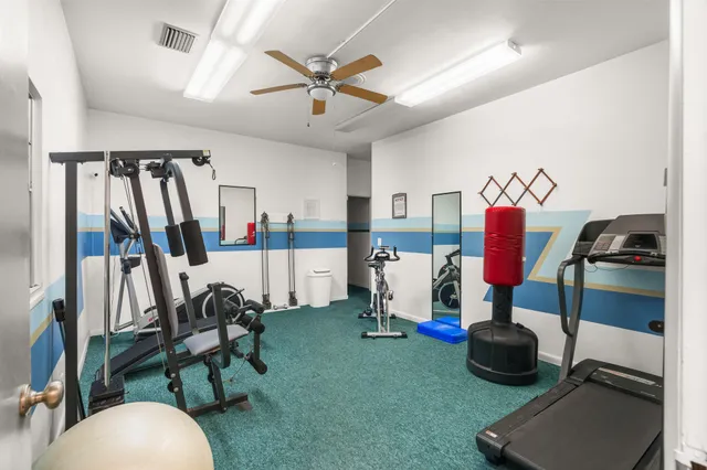 $2,000 | 410 Northeast 17th Avenue, Unit 101, Boynton Beach, FL 33435