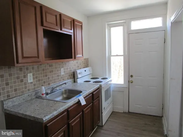 $134,950 | 2651 Lloyd Street, Philadelphia, PA 19153