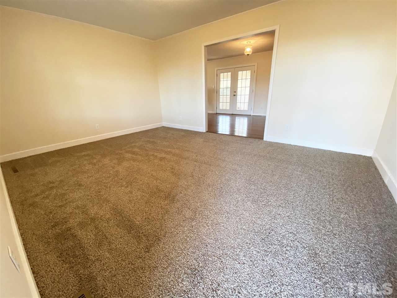1575 Galilee Road Smithfield, NC 27577 - Photo 3 of 18 Gallery Image 3