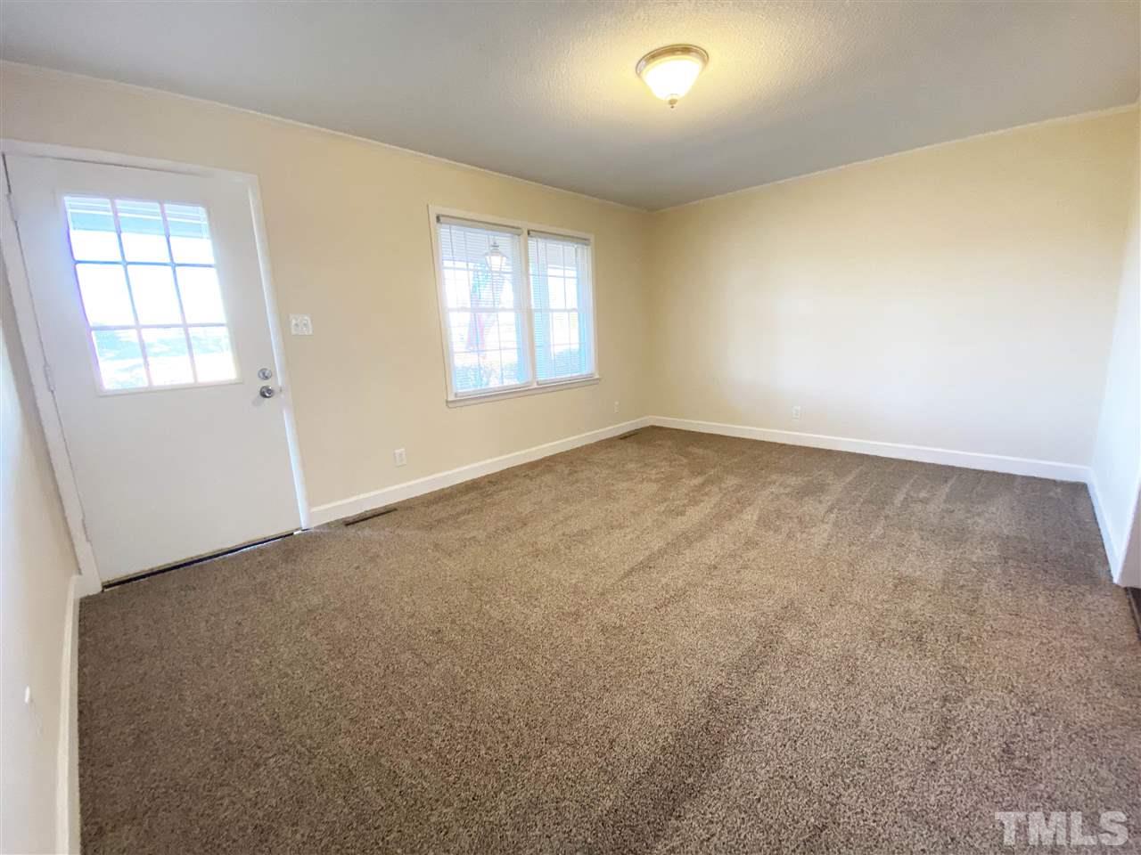 1575 Galilee Road Smithfield, NC 27577 - Photo 4 of 18 Gallery Image 4