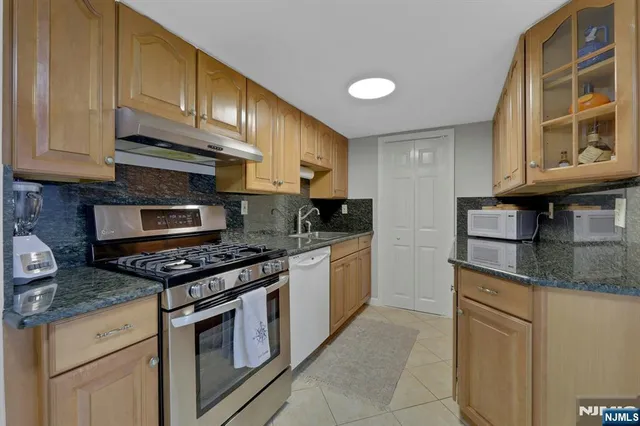 $788,888 | 19 Hamilton Avenue, Kearny, NJ 07032