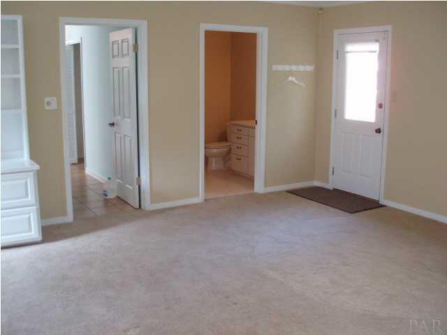 3730 McClellan Road Pensacola, FL 32503 - Photo 3 of 22 STAY OVER SUITE W/FULL BATH