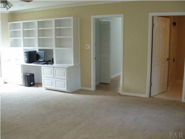 3730 McClellan Road Pensacola, FL 32503 - Photo 4 of 22 BUILT-IN'S