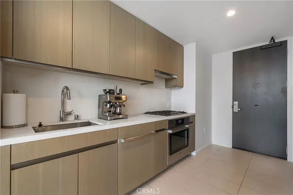 $498,000 | 889 Francisco Street, Unit 3205, Los Angeles, CA 90017