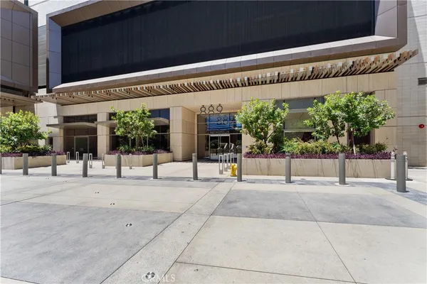 $498,000 | 889 Francisco Street, Unit 3205, Los Angeles, CA 90017