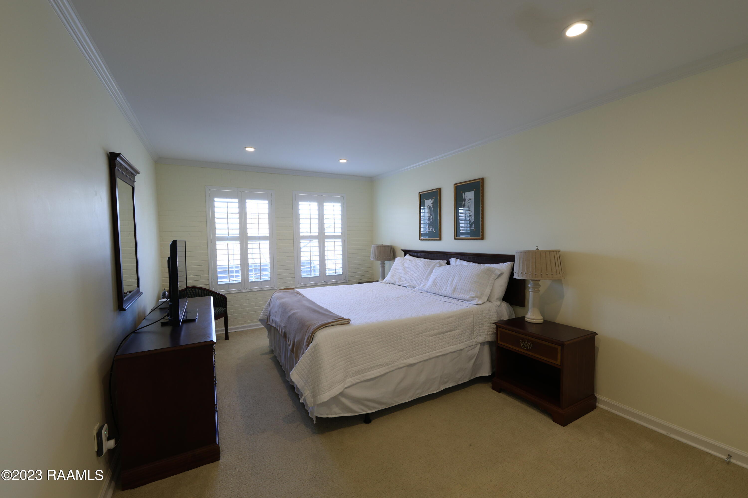 213 Bendel Road, Unit 202 Lafayette, LA 70503 - Photo 8 of 14 06 - Master Bedroom Entry