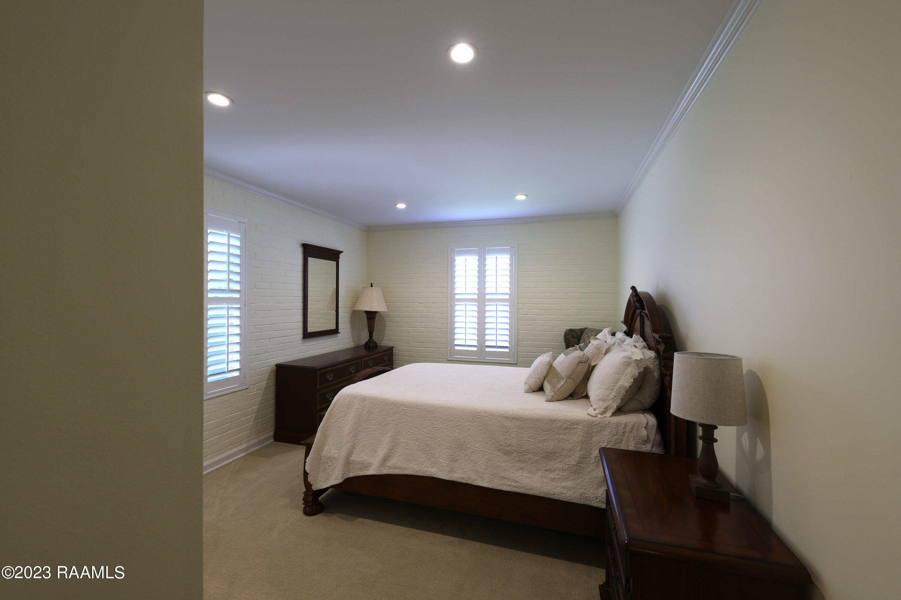 213 Bendel Road, Unit 202 Lafayette, LA 70503 - Photo 10 of 14 08 - Guest Bedroom Entry