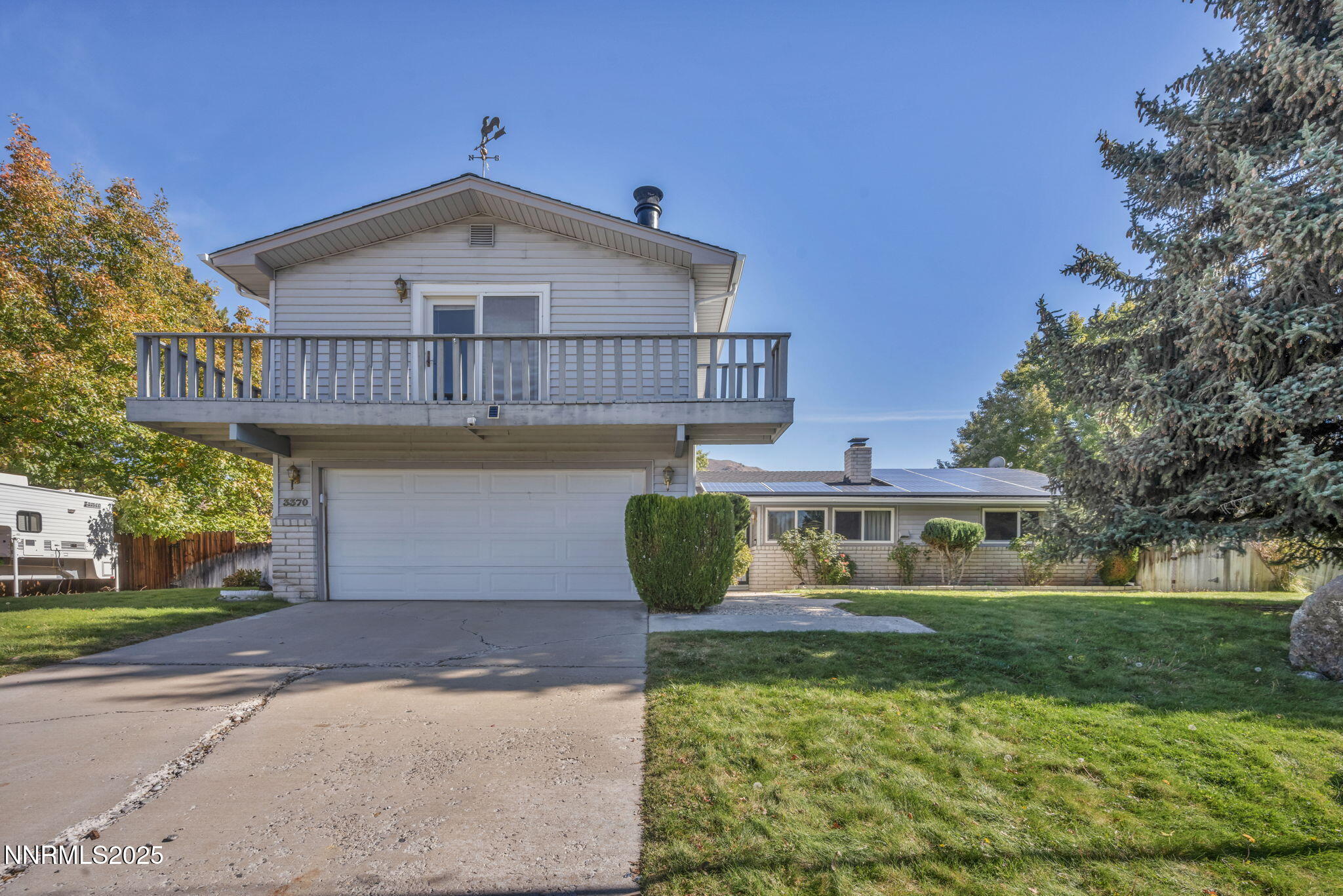 3370 Shawnee Circle Reno, NV 89502 - Photo 3 of 78 a front view of a house with garden