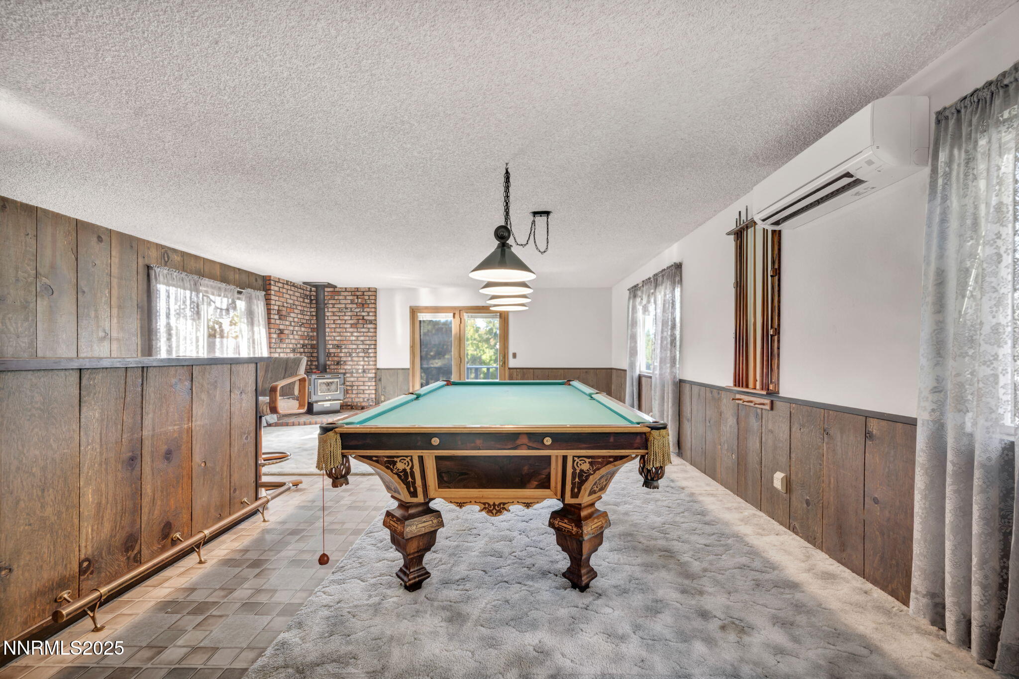 3370 Shawnee Circle Reno, NV 89502 - Photo 33 of 78 a room with furniture window and ceiling fan