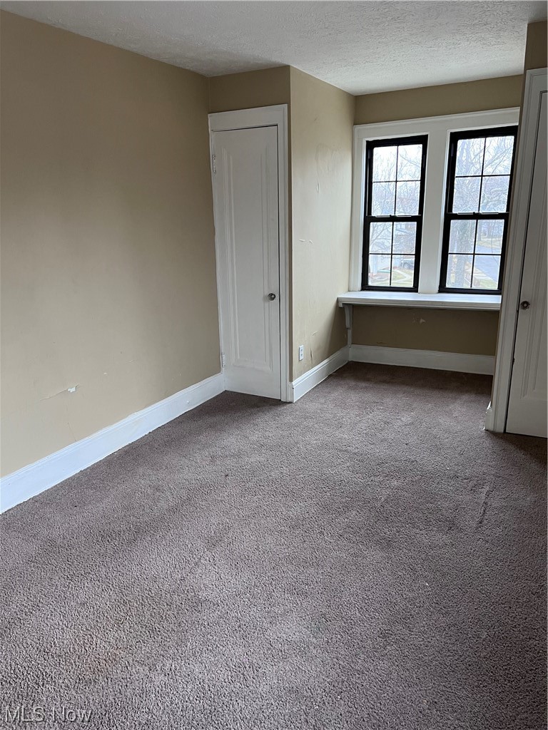 983 Greyton Road Cleveland Heights, OH 44112 - Photo 4 of 10