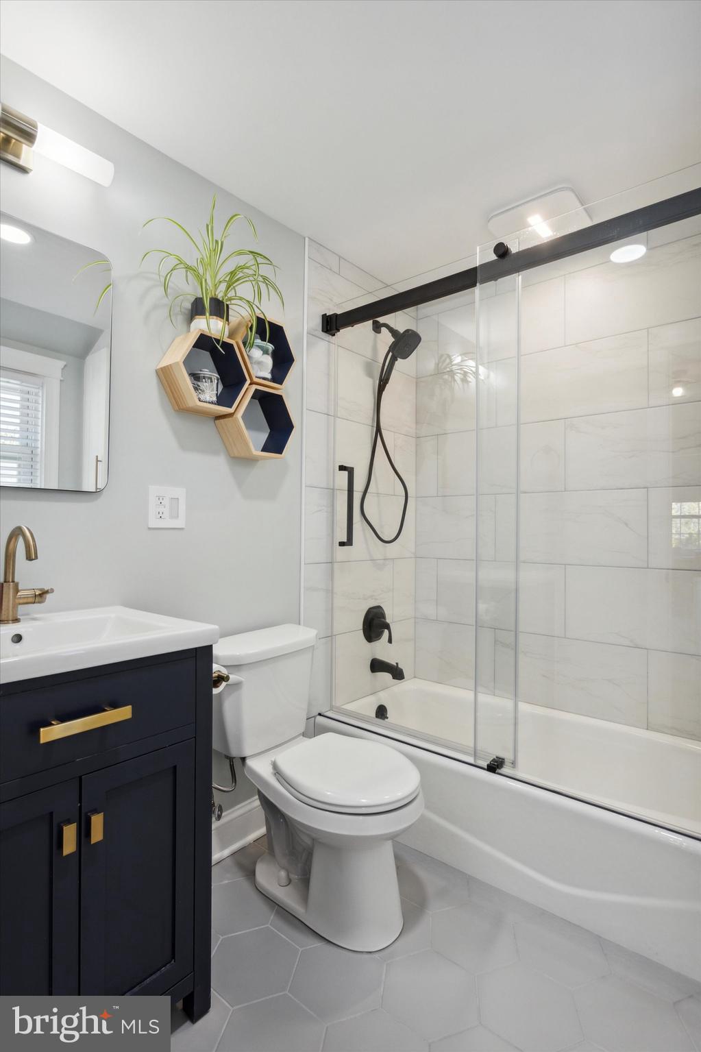 96 Worrell Drive Springfield, PA 19064 - Photo 8 of 15 Gallery Image 8
