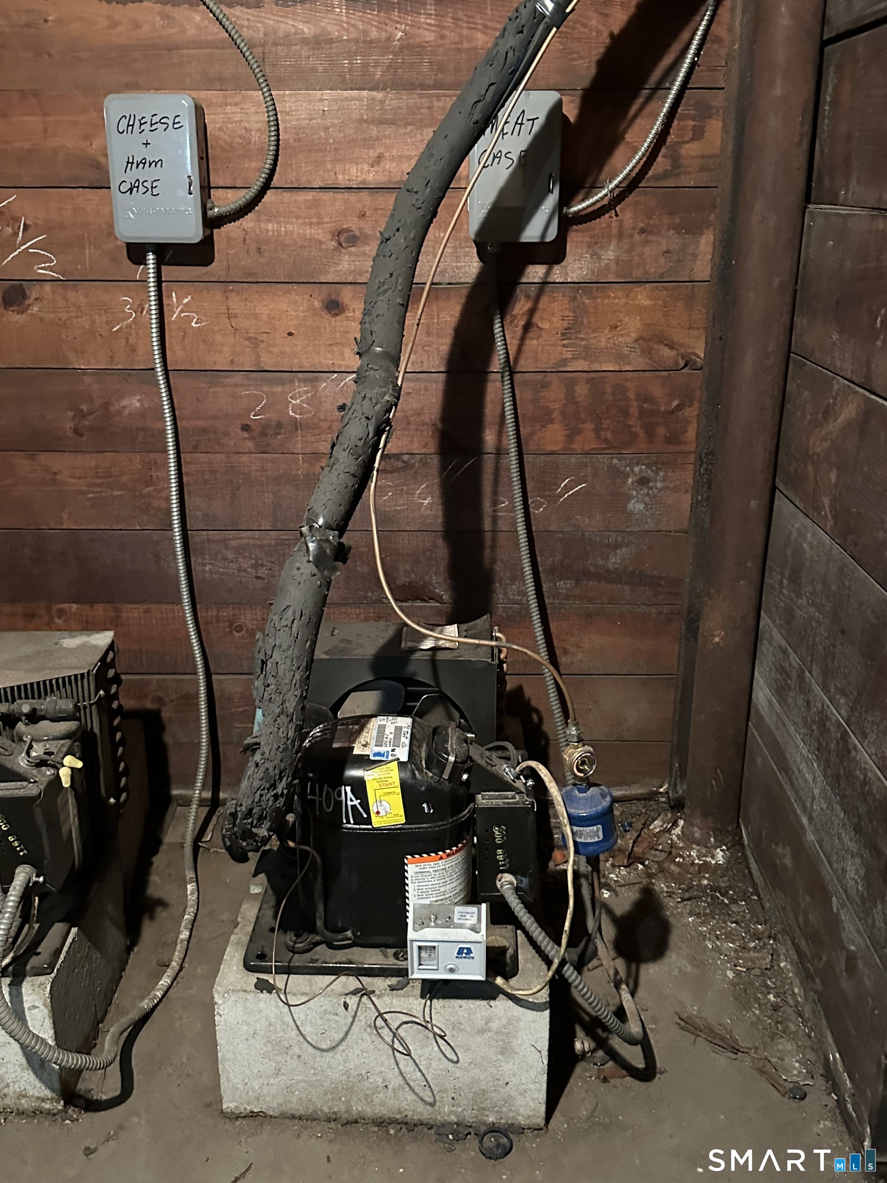 1365 East Main Street Bridgeport, CT 06608 - Photo 30 of 40 a view of a room with gym equipment