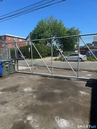 a view of a parking area