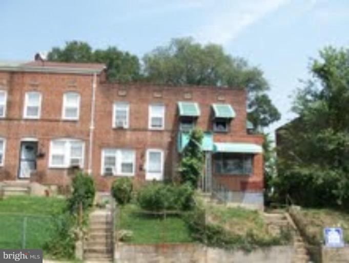 2741 Round Road Baltimore, MD 21225 - Photo 1 of 6 Exterior (Main)