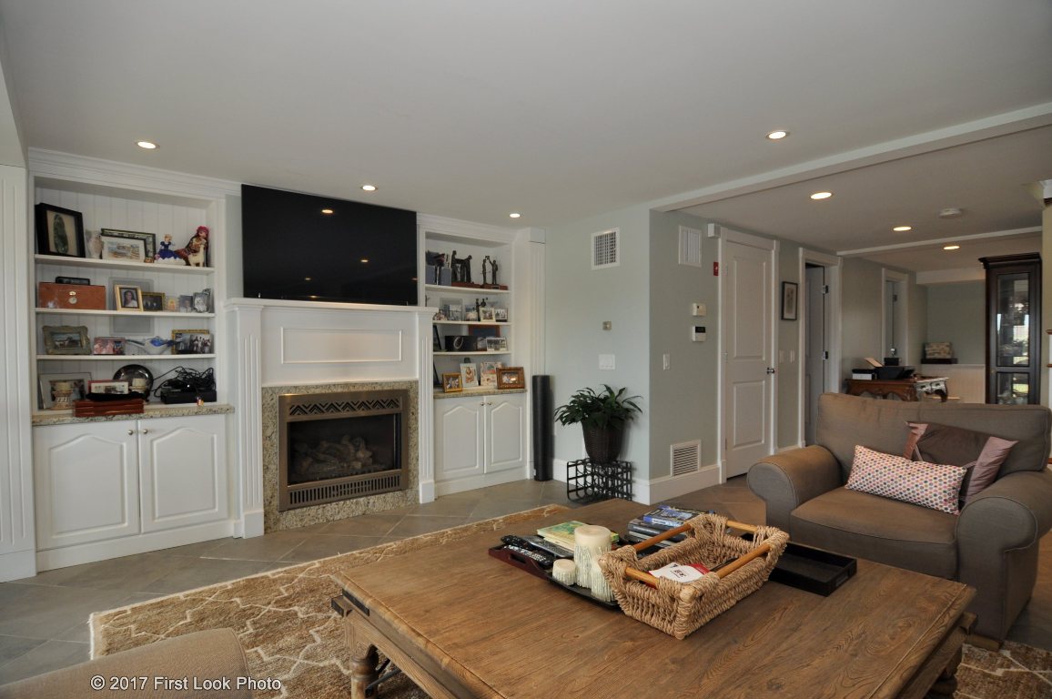 11 Shore Road Narragansett, RI 02882 - Photo 13 of 39