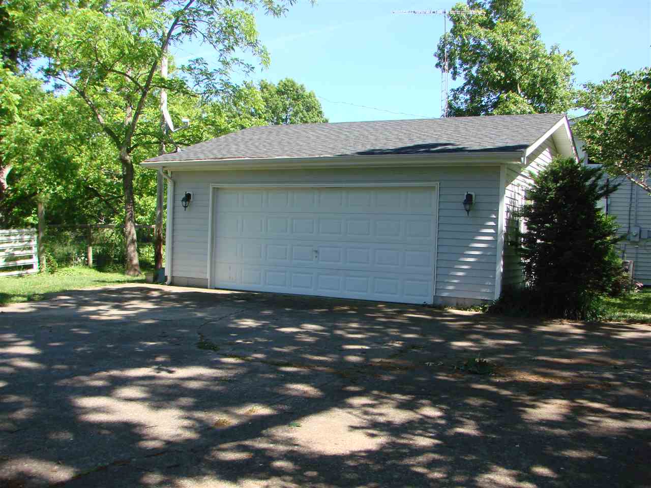 2700 Chalybeate Road Smiths Grove, KY 42171 - Photo 22 of 30 Gallery Image 22