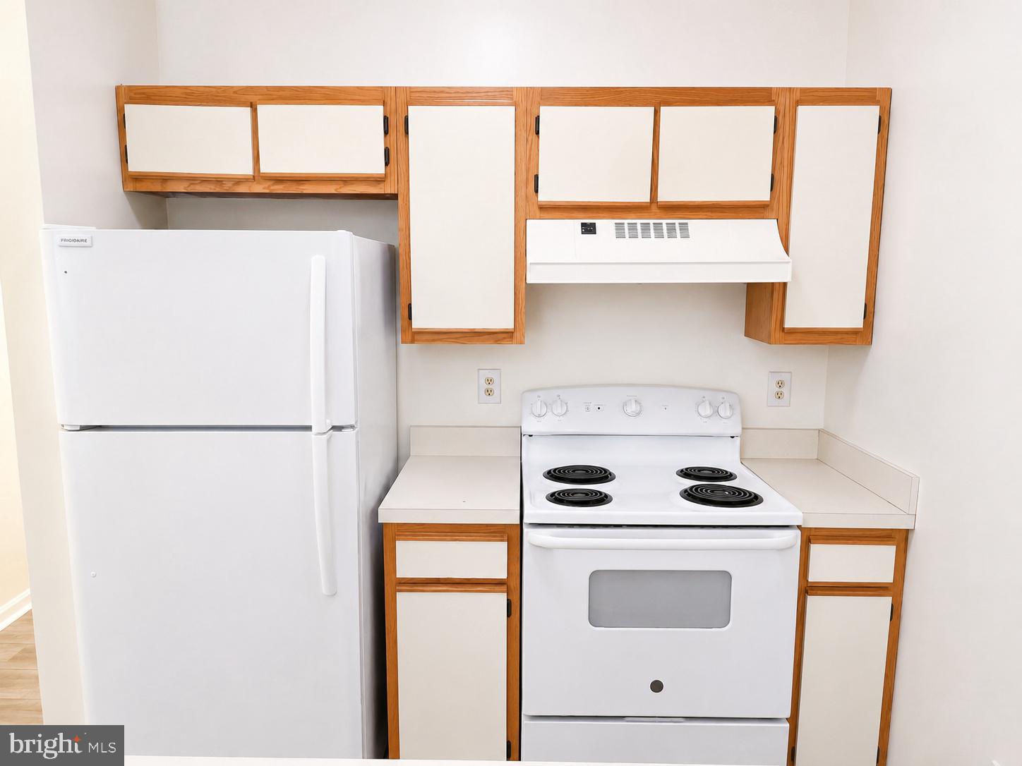 604 Moonglow Road, Unit 102 Odenton, MD 21113 - Photo 11 of 27 Cozy kitchen with modern essentials.