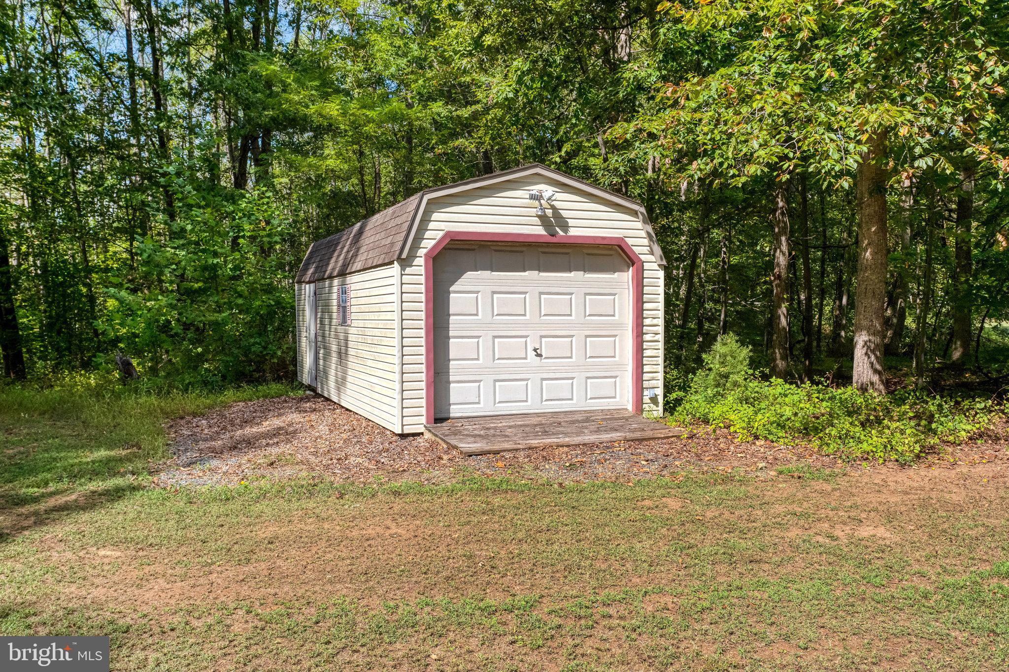 685 Telegraph Road Stafford, VA 22554 - Photo 29 of 30 a front view of a house with a yard