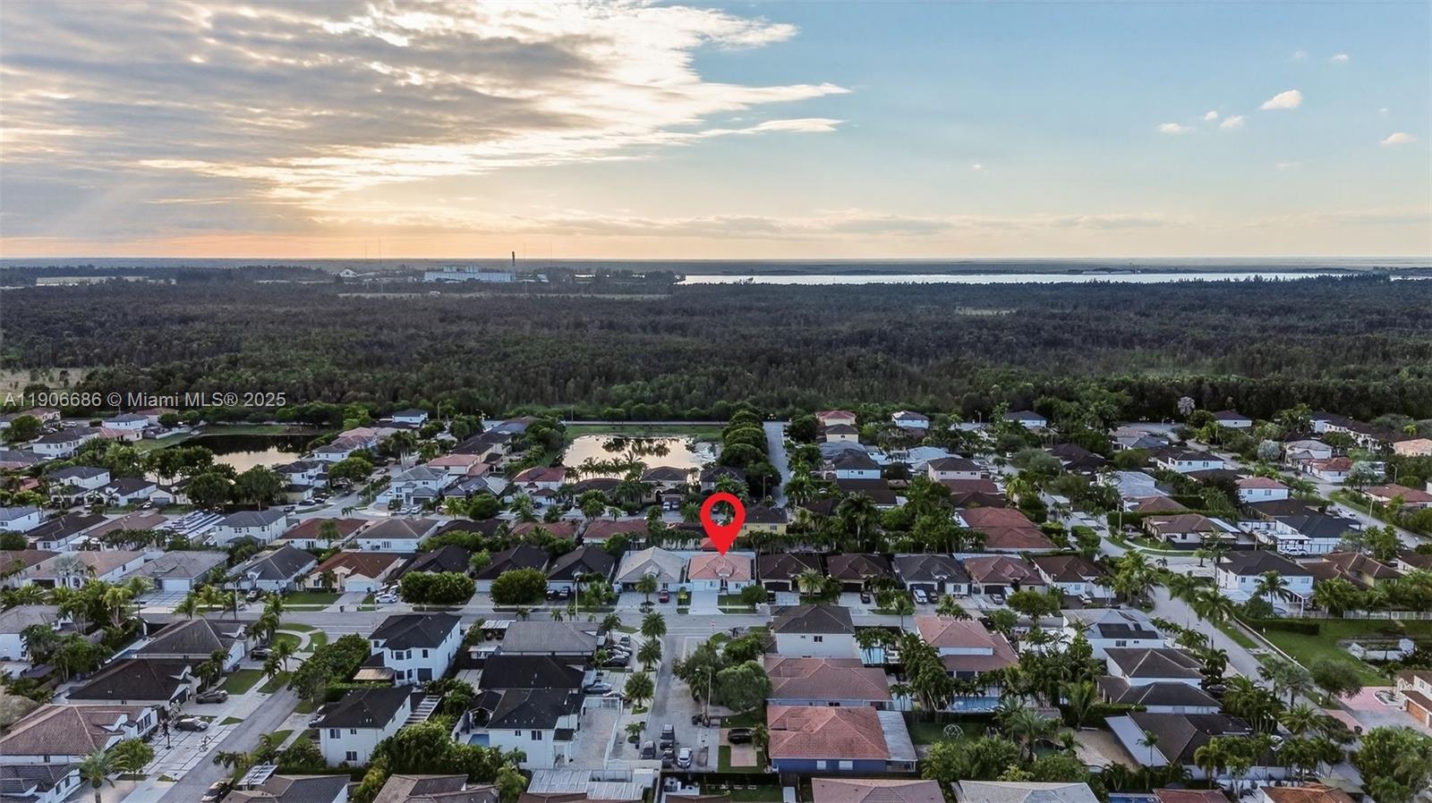 5302 Southwest 164th Place Miami, FL 33185 - Photo 40 of 43