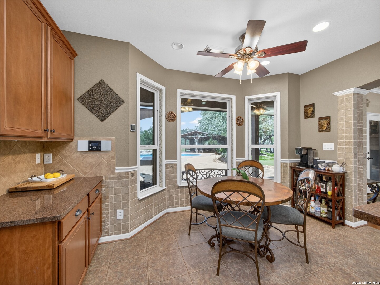24607 Ripple Way San Antonio, TX 78266 - Photo 12 of 64